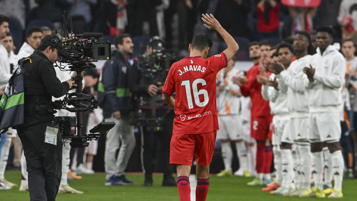 Jesús Navas je počašćen što je dobio dres s potpisom igrača Real Madrida